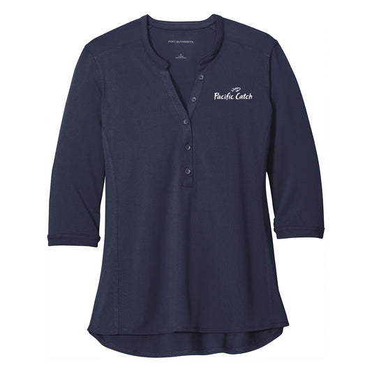 Women's Pacific Catch Henley - True Navy